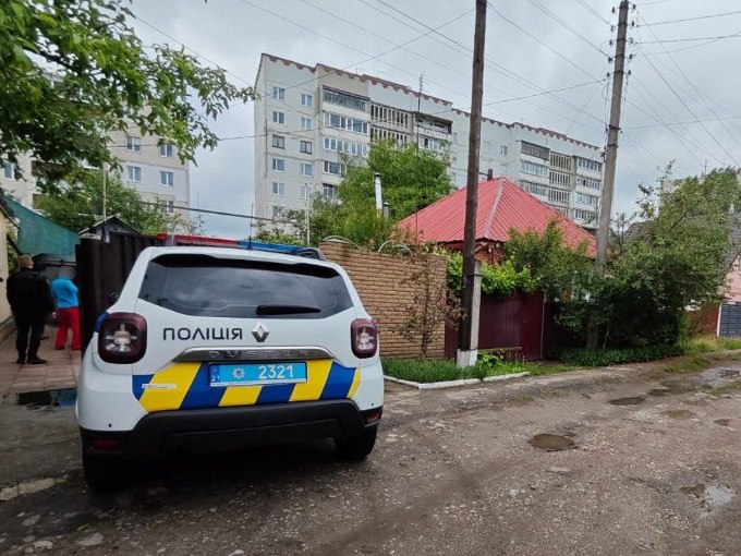 На Харківщині молодик викрав авто, потрапив у ДТП і втік